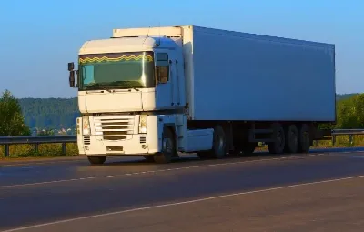 İzmir ile Maçka Arası Öğrenci Eşyası Taşıma